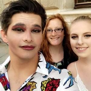 Meet your Posher, Christian